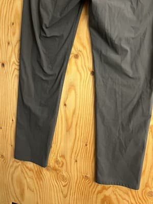 Vuori Meta Pants Mens 34x29 Athletic Slim Fit Grey V430S Stretch Golf Hiking - Thumbnail 6