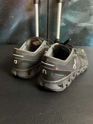 On Cloud X Swiss Engineering Womens 9 W9 Running Shoes Black EU 40.5 PWLXJ 99701 - Thumbnail 5