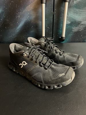 On Cloud X Swiss Engineering Womens 9 W9 Running Shoes Black EU 40.5 PWLXJ 99701 - Thumbnail 2