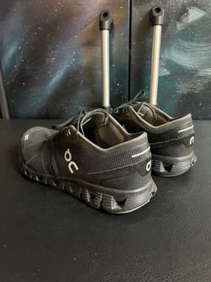 On Cloud X Swiss Engineering Womens 9 W9 Running Shoes Black EU 40.5 PWLXJ 99701 - Thumbnail 6