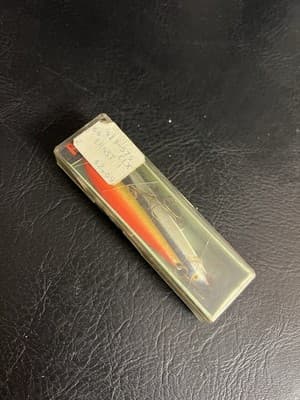 Lot of 2 VTG Rapala Kelluva Floating Minnow 9 B 3 1/2” Sininen Blue + Gold Red - Thumbnail 13