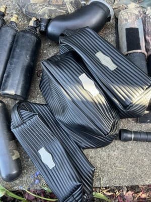 Lot Of Paintball Gear Hoppers/ Tubes/ Co2 Tanks/ Cartridge/ Grenades/ Knife/Case - Thumbnail 7