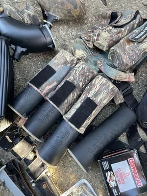 Lot Of Paintball Gear Hoppers/ Tubes/ Co2 Tanks/ Cartridge/ Grenades/ Knife/Case - Thumbnail 5