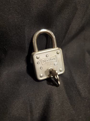 Vintage Master Lock Co. # 66 Padlock ~ Lock with Key - Thumbnail 4