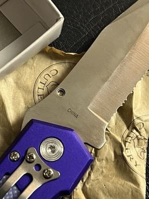 Ultra-Violet 5” Lockback Serrated Folding Pocket Knife Frost Cutlery 16-605P - Thumbnail 9