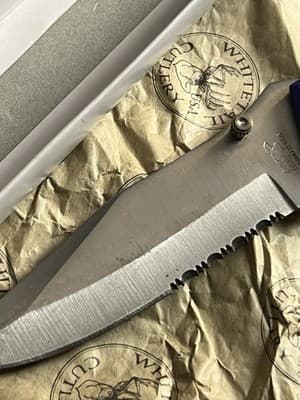 Ultra-Violet 5” Lockback Serrated Folding Pocket Knife Frost Cutlery 16-605P - Thumbnail 4