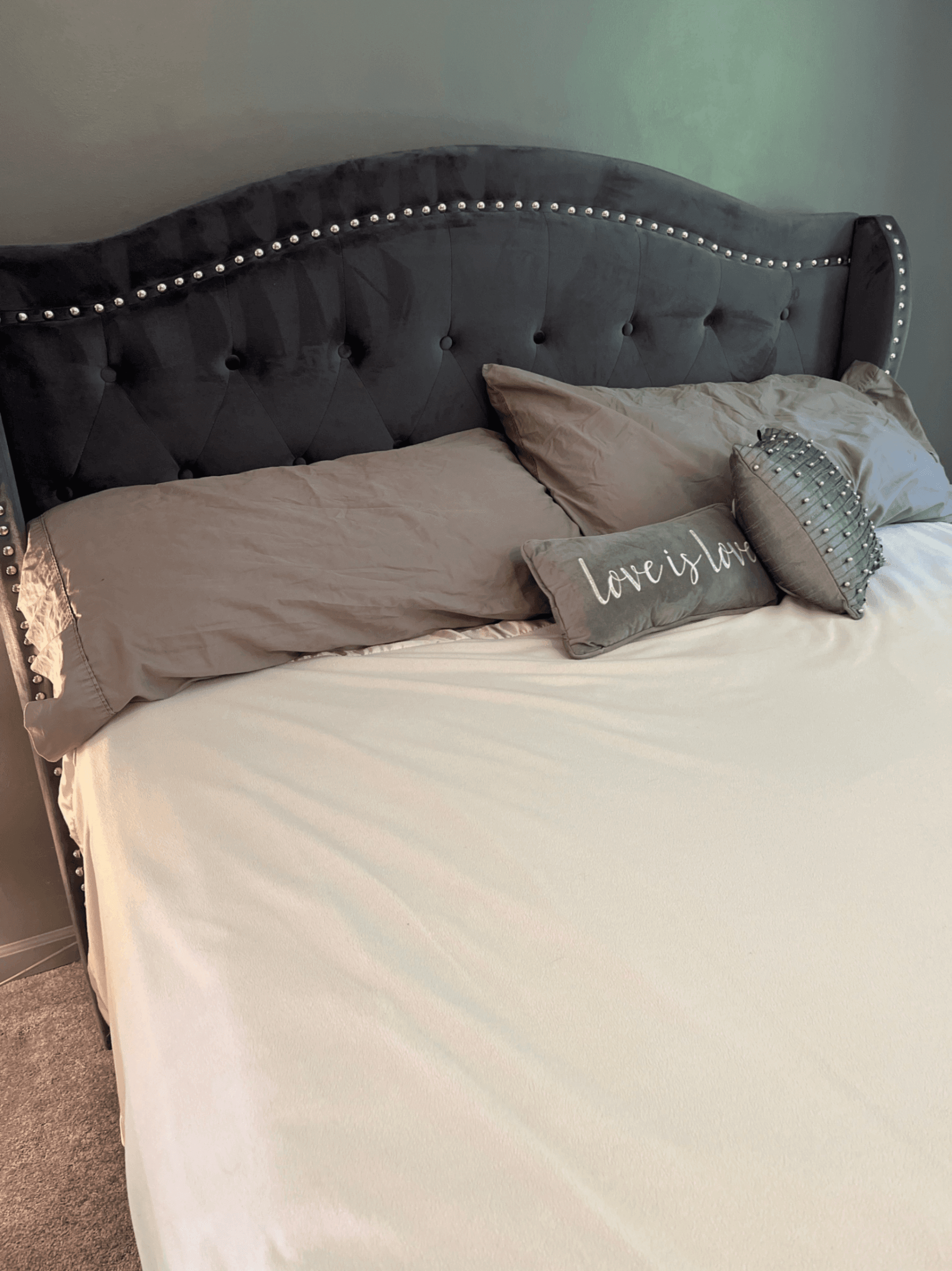 Tufted Upholstered Bed with Studded Headboard - Thumbnail 2