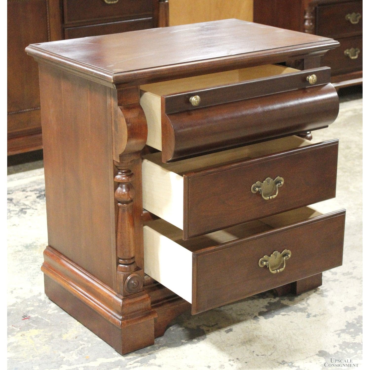 Universal Furniture 3 Drawer Cherry Nightstand - Cherry - Thumbnail 2