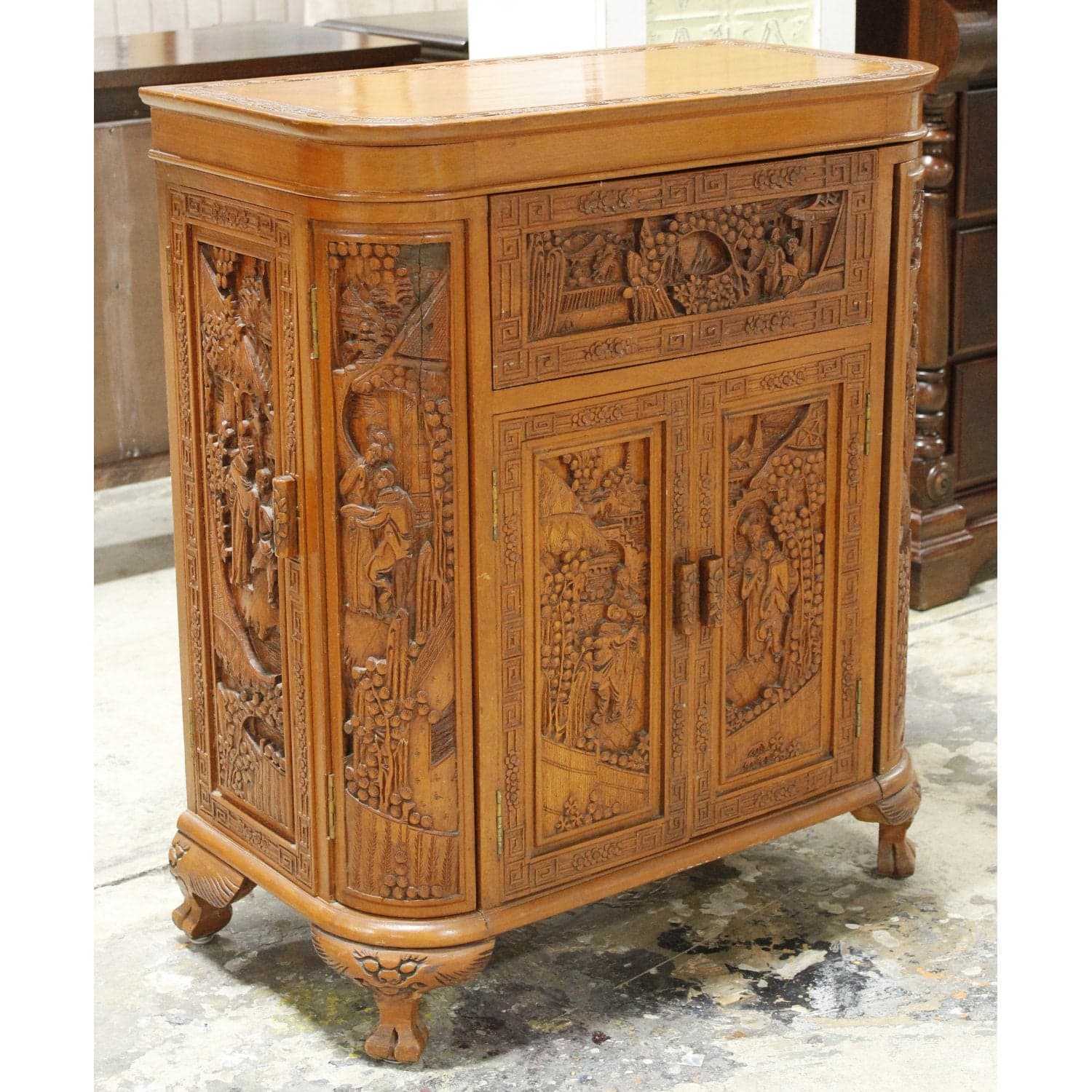 Asian Style Ornately Carved Bar Cabinet w/Elevator Lift - Thumbnail 12