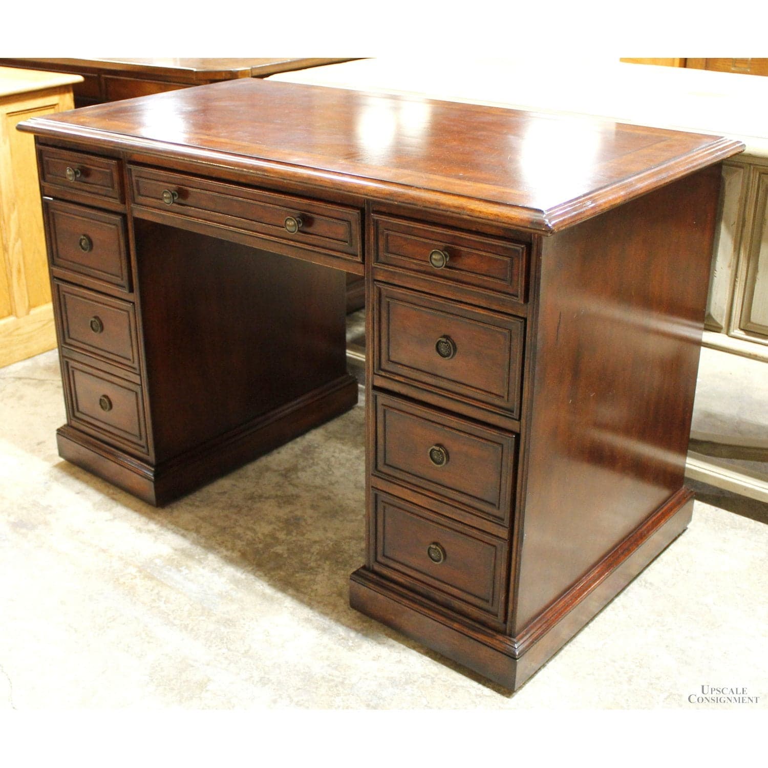 Hooker 'Seven Seas' Double Pedestal Desk - Mahogany - Thumbnail 4