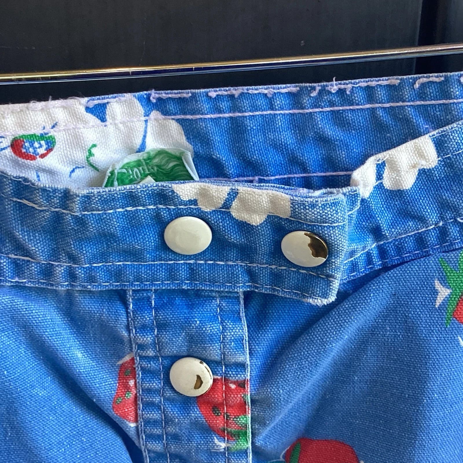 Vintage 1980s-90s Blue Denim Strawberry Floral Mini Skirt Cottagecore Y2K - Thumbnail 5