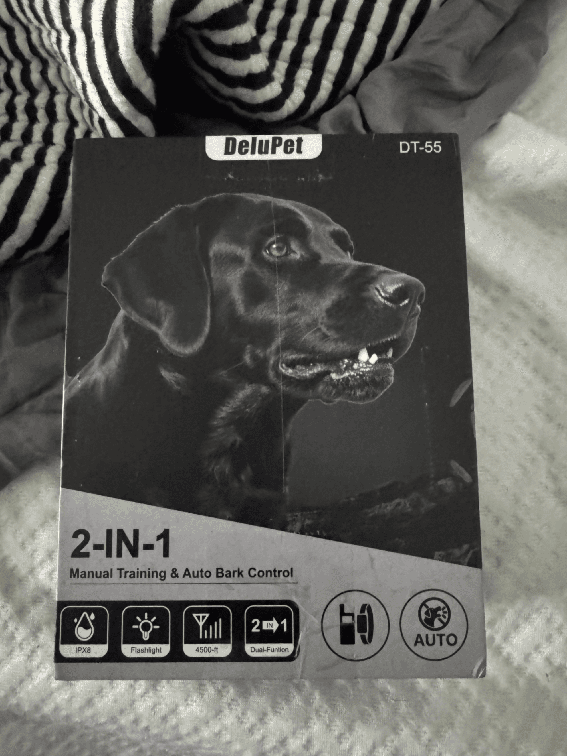 DeluPet Dog Training Collar with Remote Control - Thumbnail 2