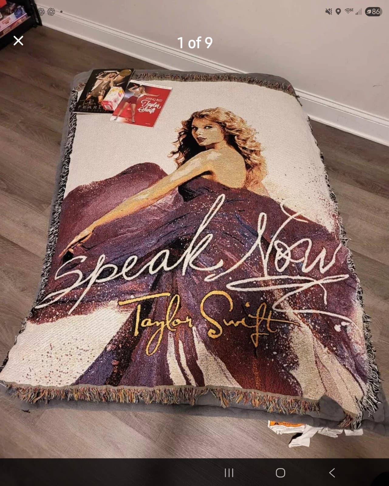 Taylor Swift collectible lot- BO - Image 1