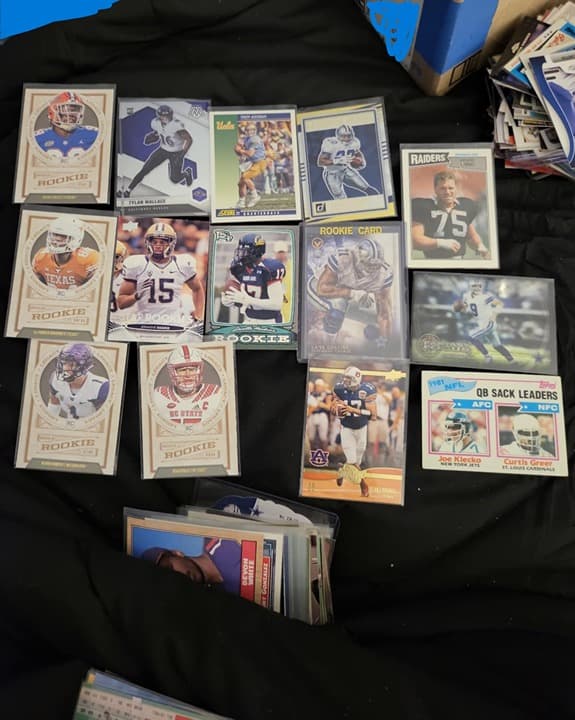 Sports Card Bundle Lot – Football, Baseball, Hockey and Nascar (Mystery Pack) - Thumbnail 7