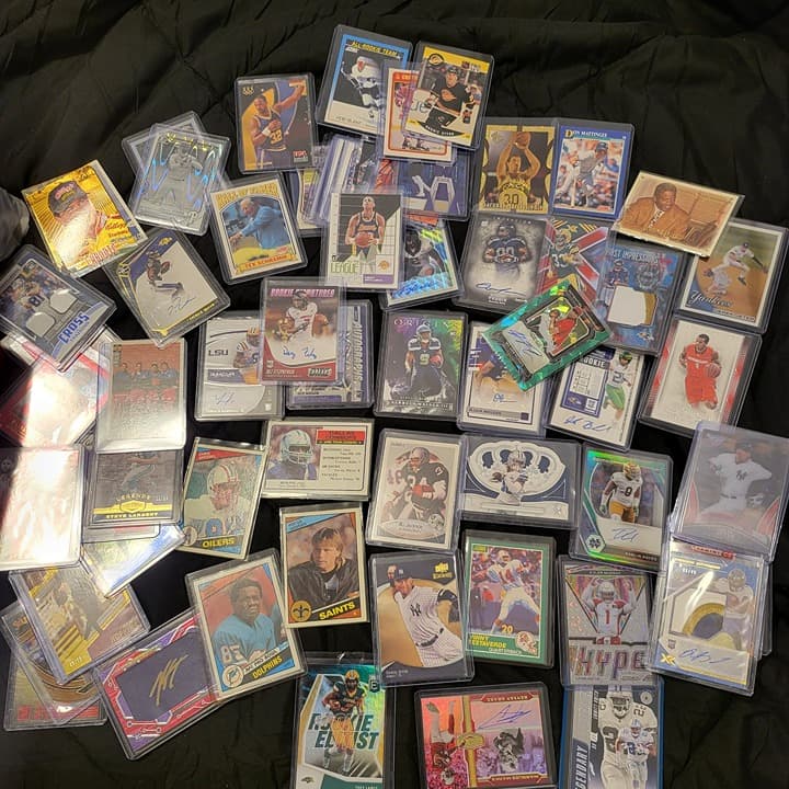 Sports Card Bundle Lot – Football, Baseball, Hockey and Nascar (Mystery Pack) - Thumbnail 4