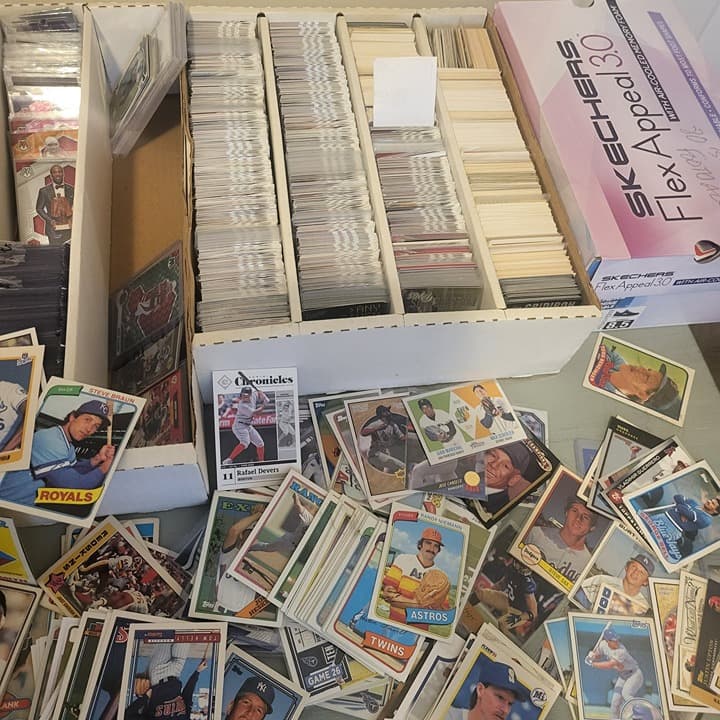 Sports Card Bundle Lot – Football, Baseball, Hockey and Nascar (Mystery Pack) - Thumbnail 3