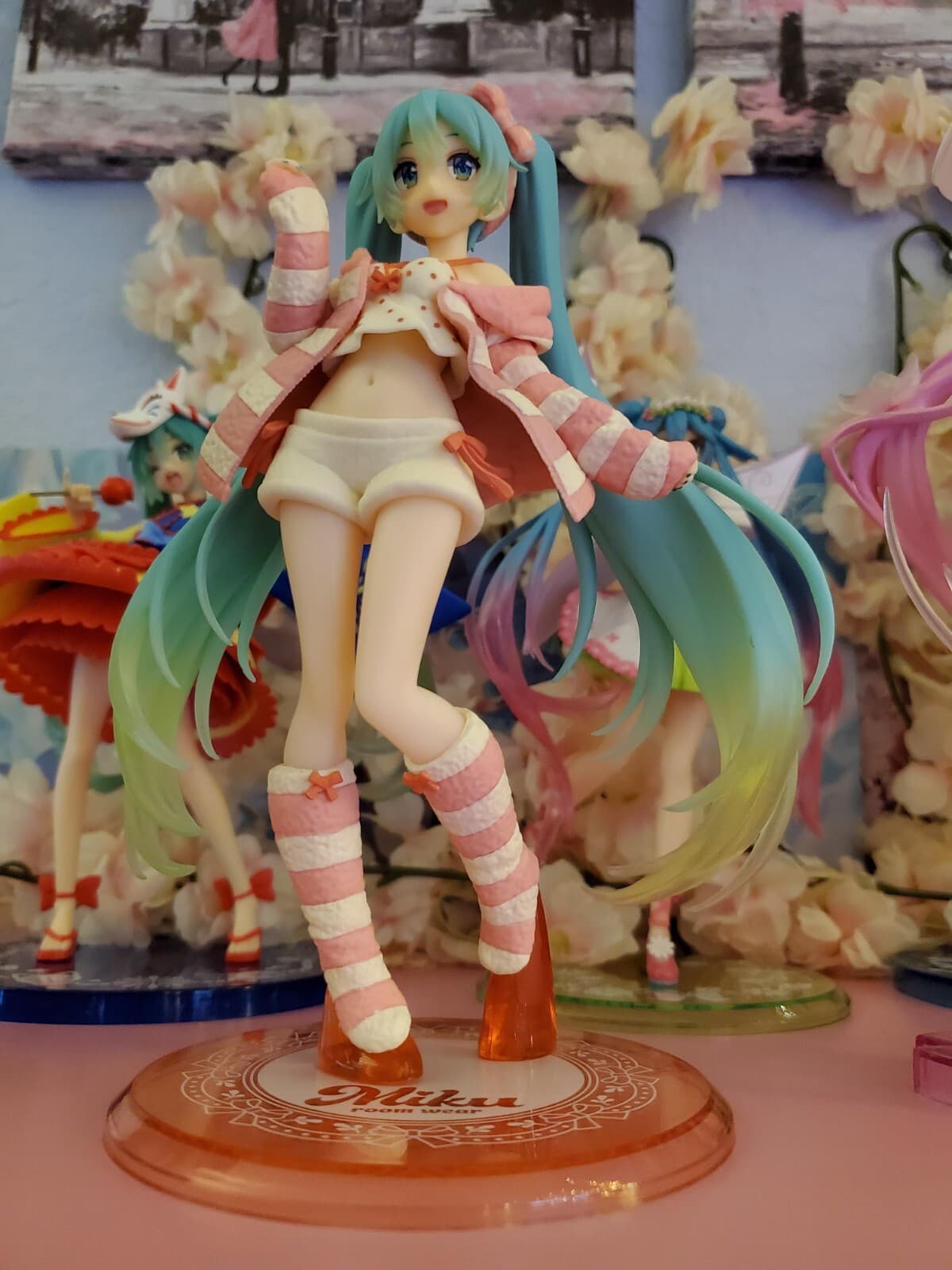 Taito Hatsune Miku Figure Room Ware Costume Limited Ver. Japan Import - Thumbnail 3