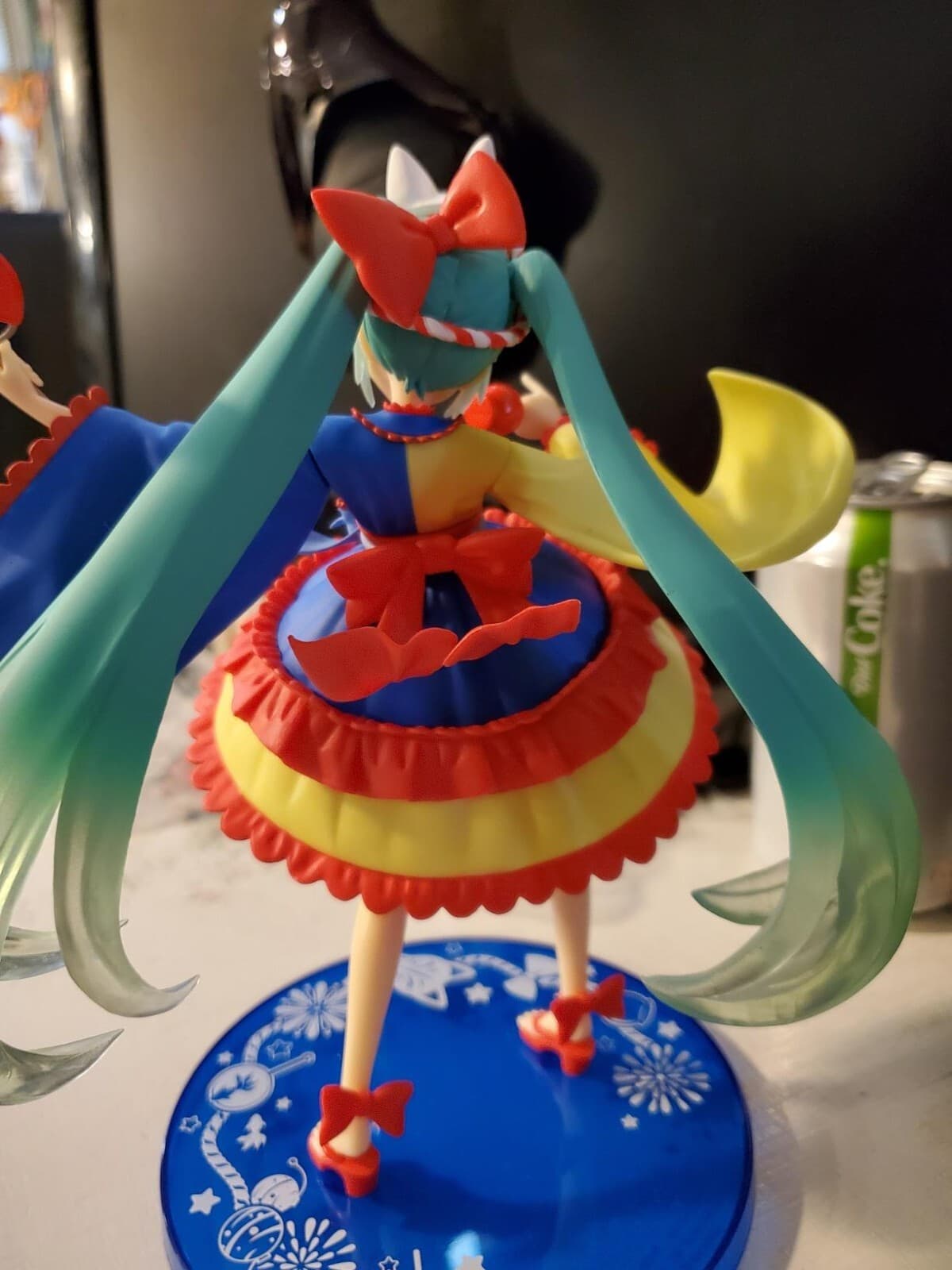 Taito 7" Hatsune Miku 2nd Season Summer Version Action Figure - Thumbnail 3