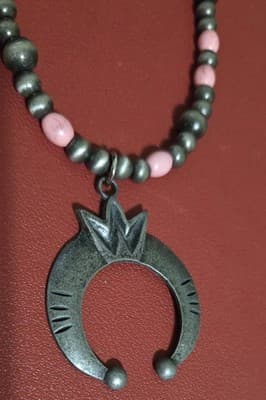 Necklace Bohemian Y shaped Pink, Brand New - Image 1
