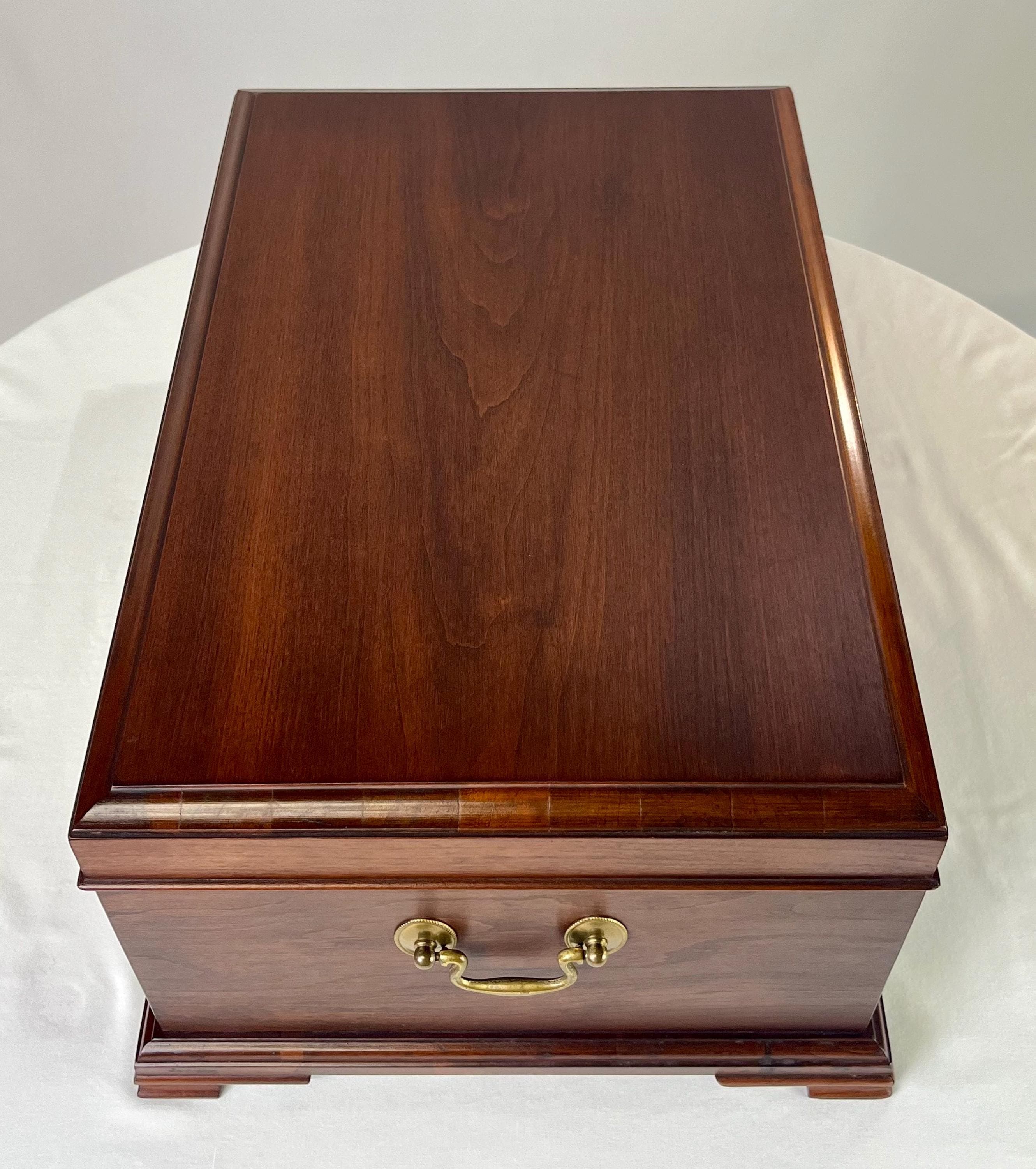 Henkel Harris Virginia Galleries Solid Wild Black Cherry Jewelry Chest - Thumbnail 11