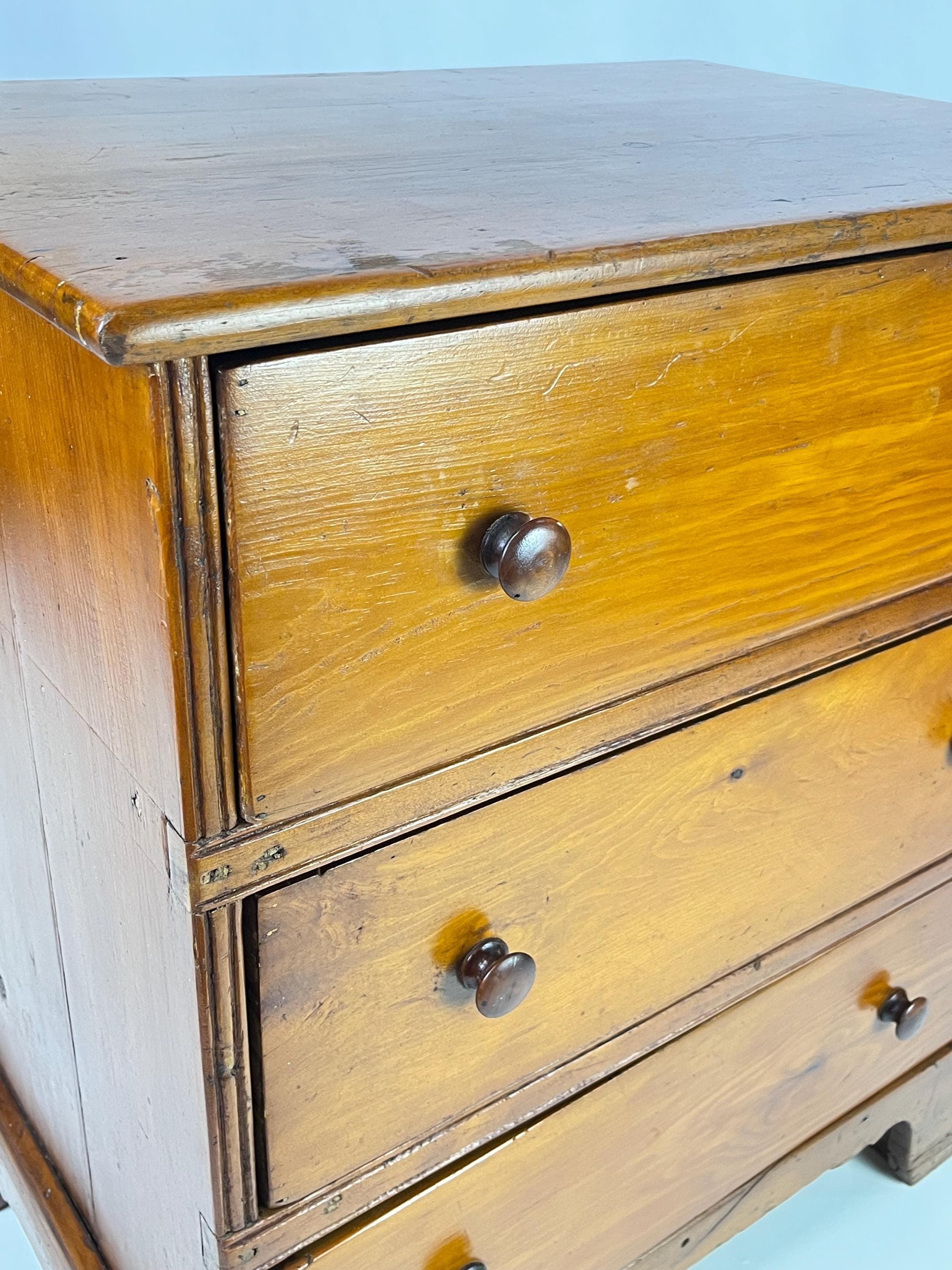 19th Century Antique Pine Three-Drawer Chest - Thumbnail 12