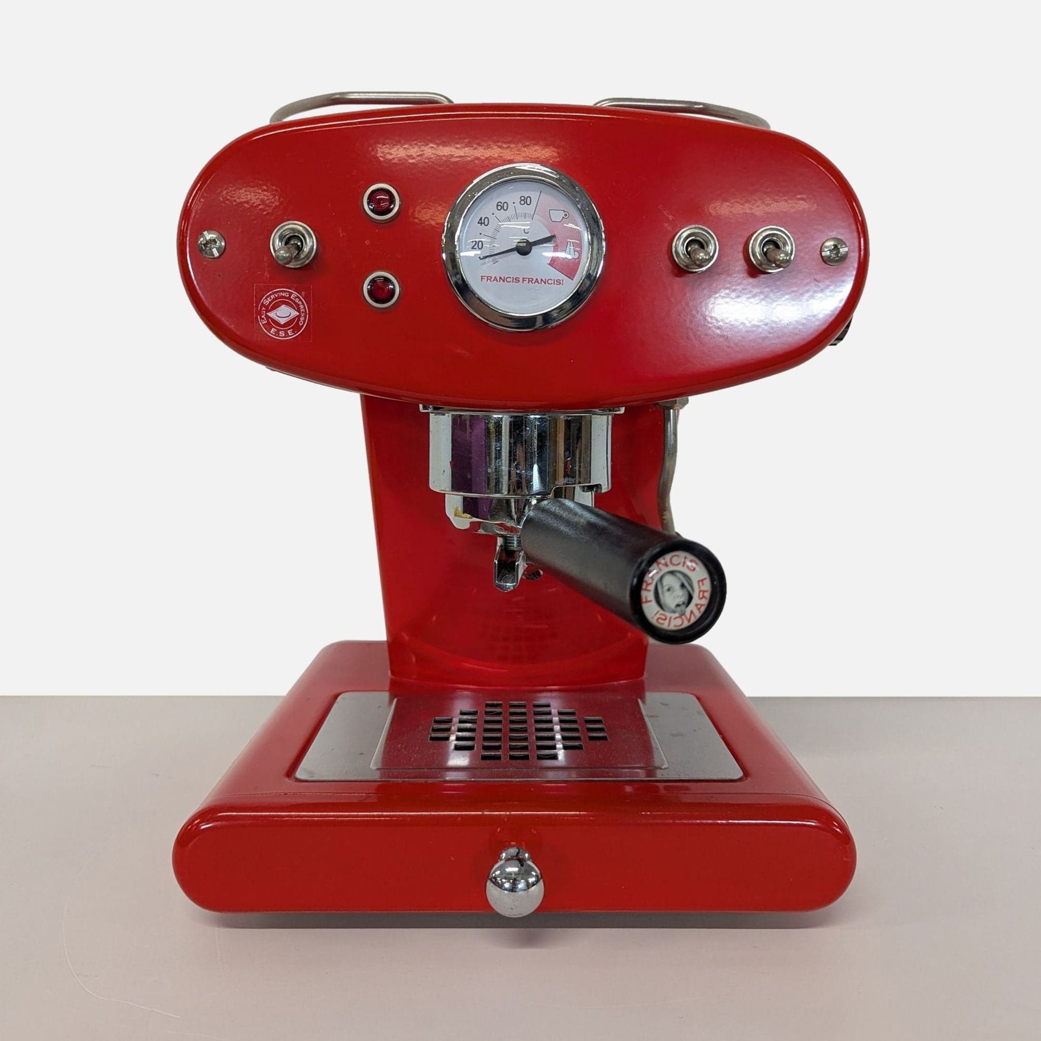 Francis Francis Red Espresso Coffee Maker – Classic Design, Reliable Performance - Image 1