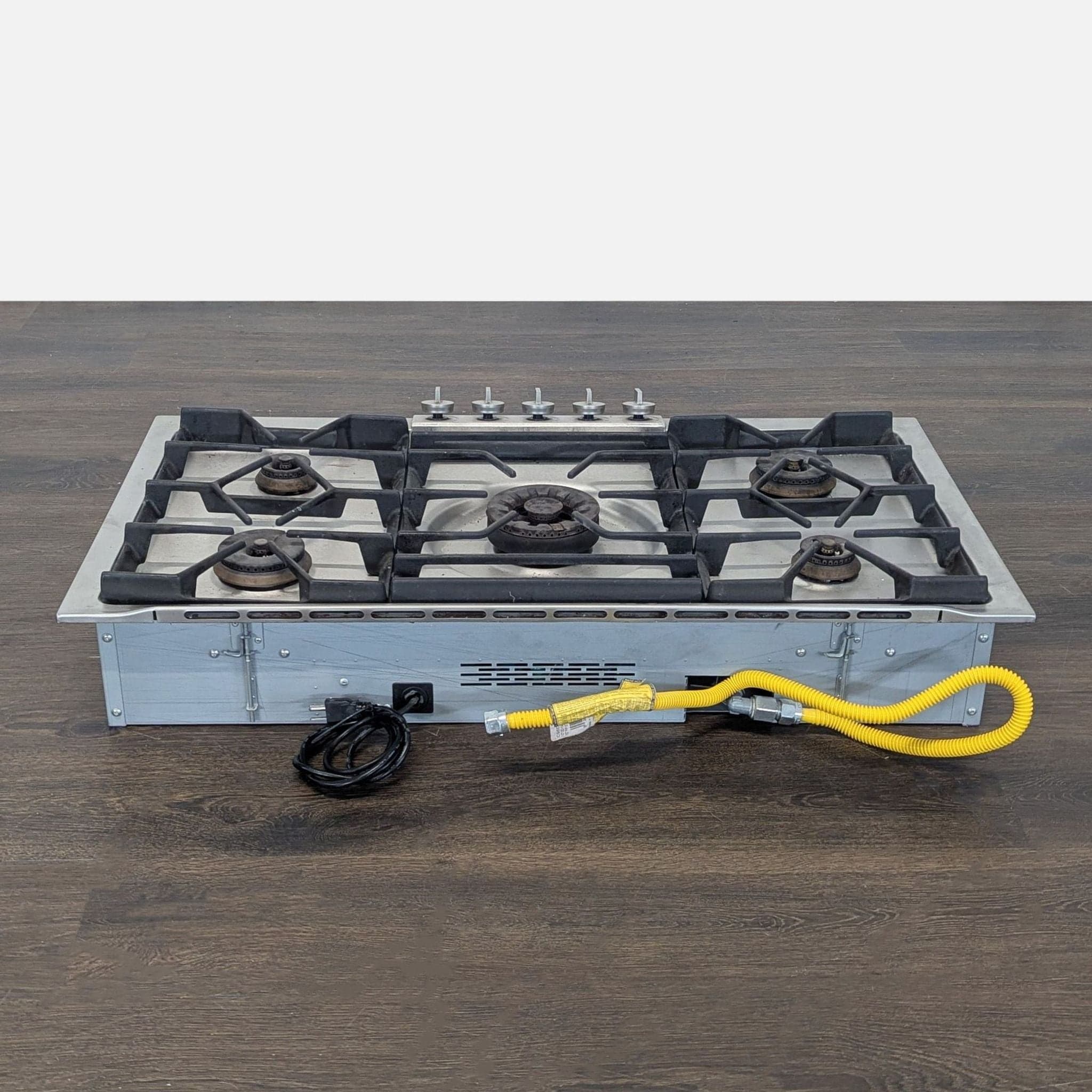 Gaggenau 5-Burner Stainless Steel Gas Cooktop Stove - Thumbnail 8