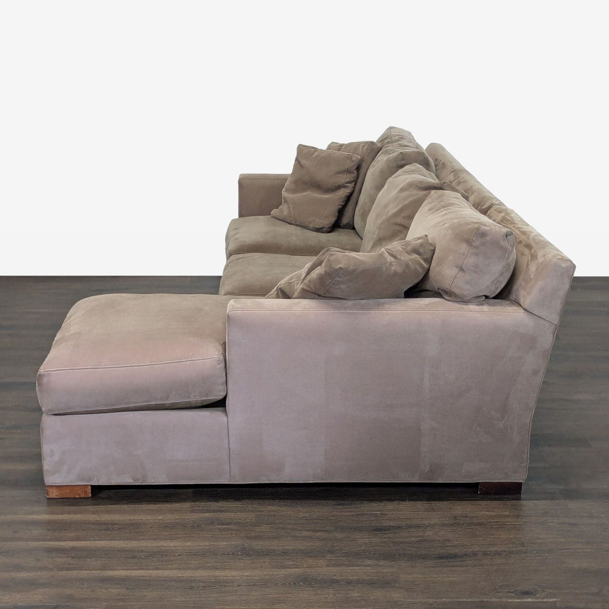 Crate & Barrel Axis Sectional Sofa with Chaise - Thumbnail 4