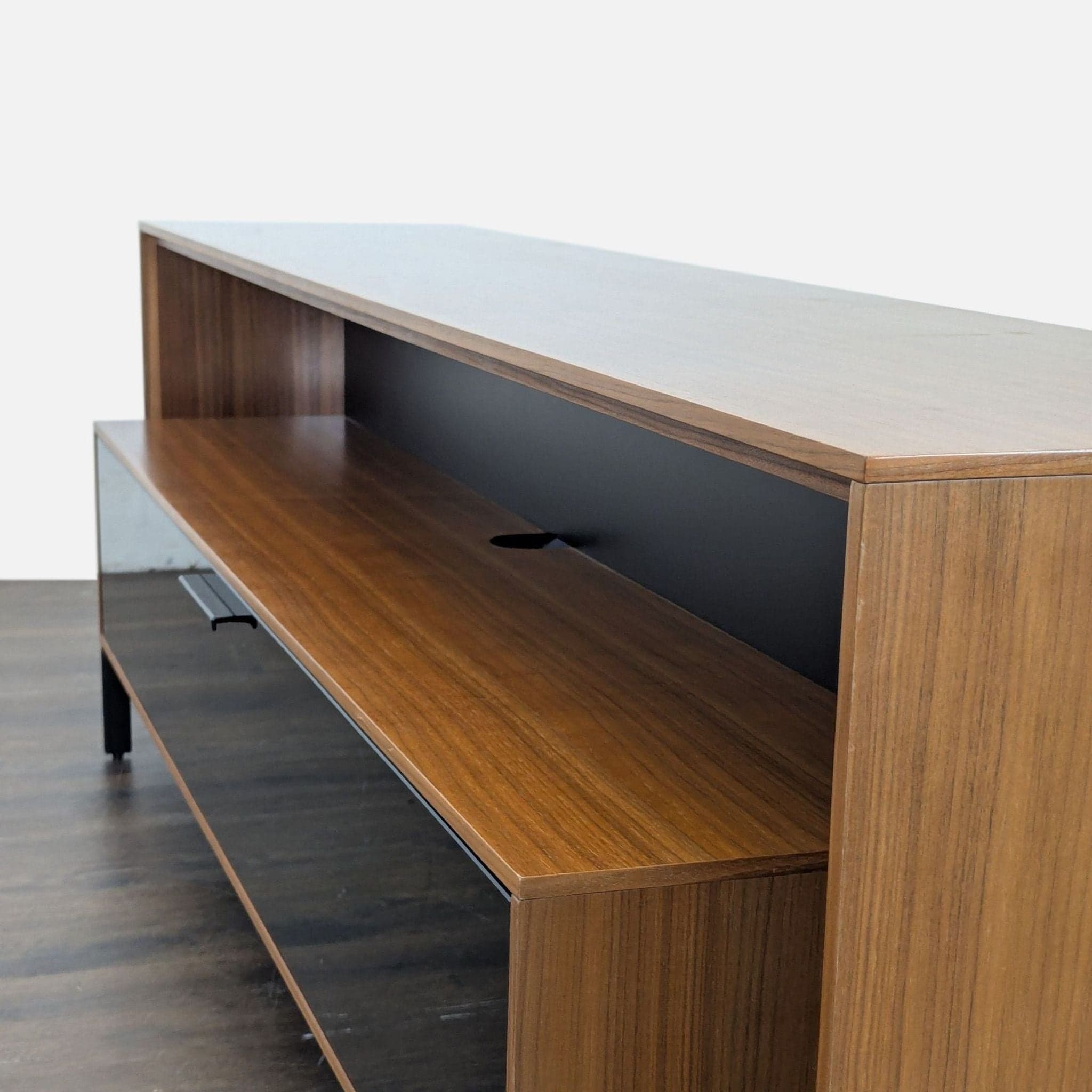 BDI Media Console - Thumbnail 5