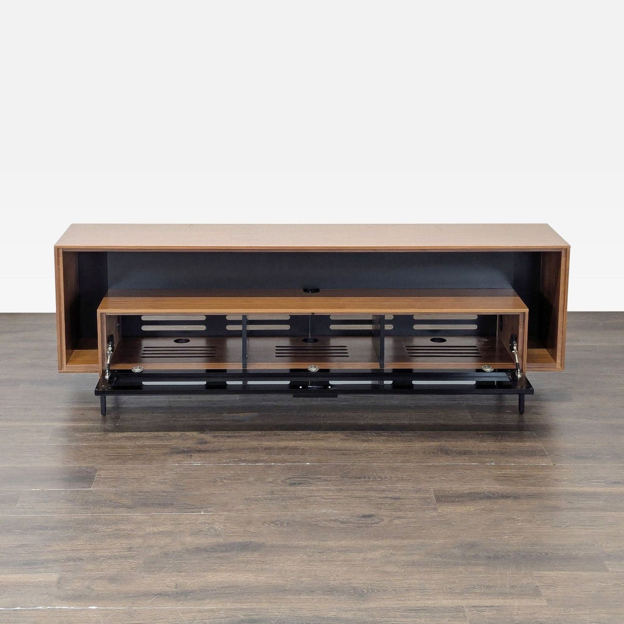 BDI Media Console - Thumbnail 4