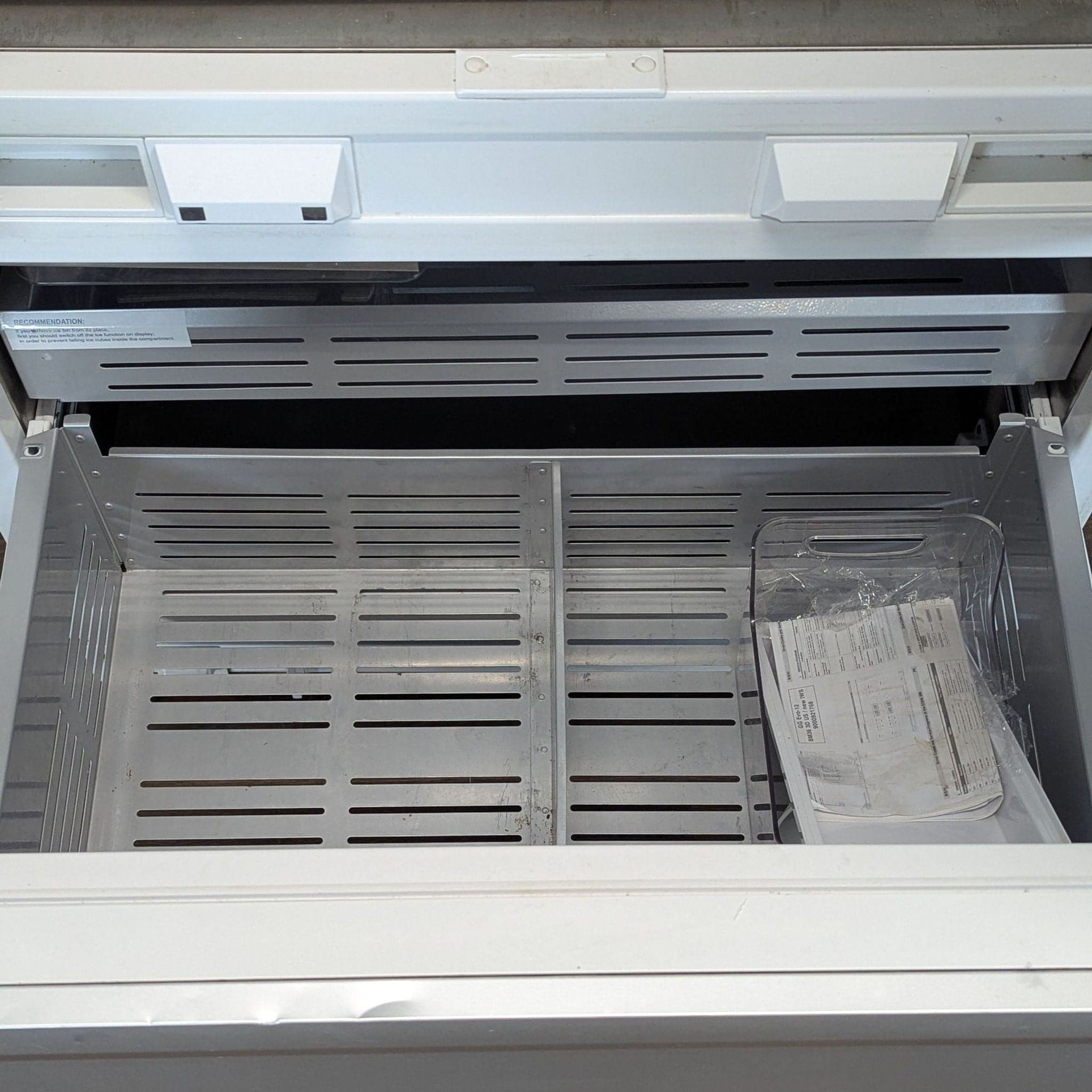 Gaggenau Stainless Steel French Door Refrigerator with Bottom Freezer - Thumbnail 4