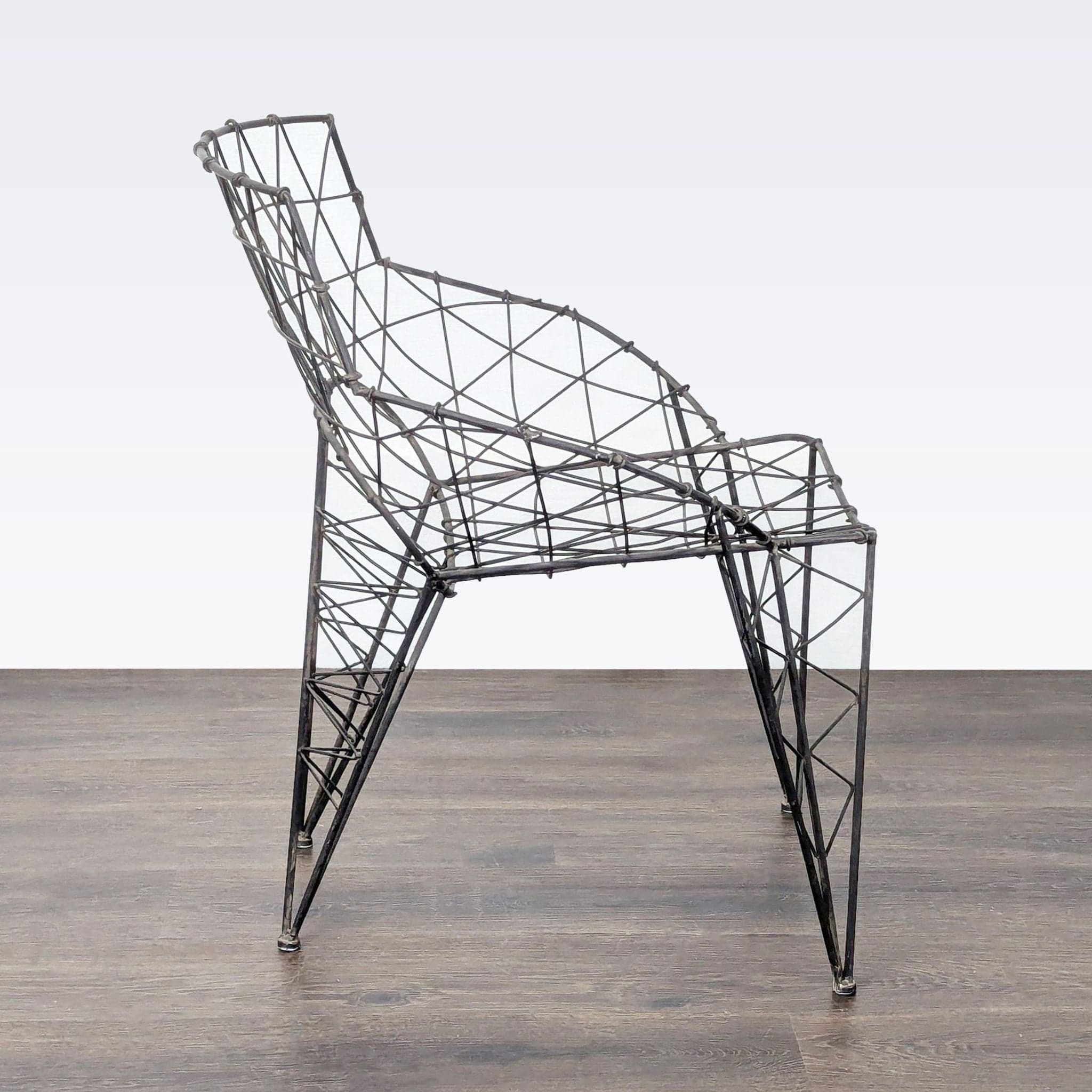 Modern Geometric Wire Frame Chair for Contemporary Spaces - Thumbnail 4