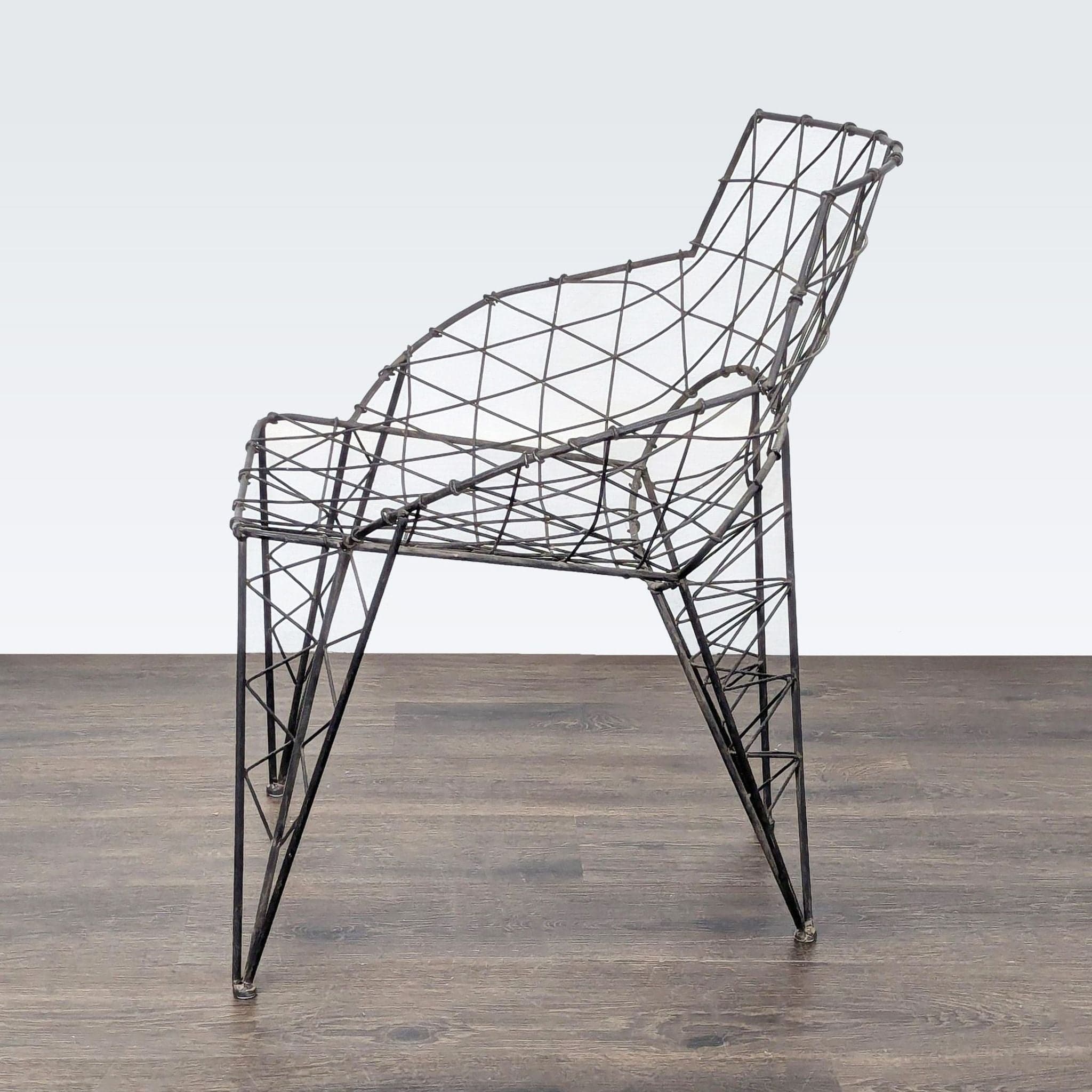 Modern Geometric Wire Frame Chair for Contemporary Spaces - Thumbnail 6