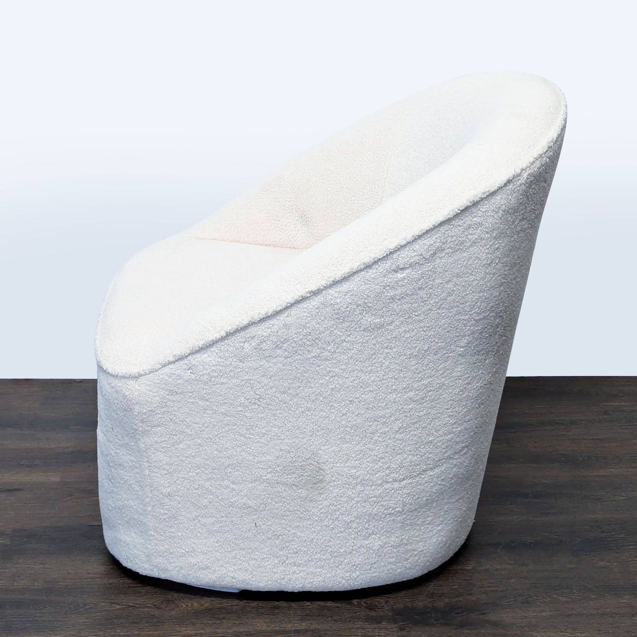 Eluxury Modern White Boucle Swivel Lounge Chair - Thumbnail 5
