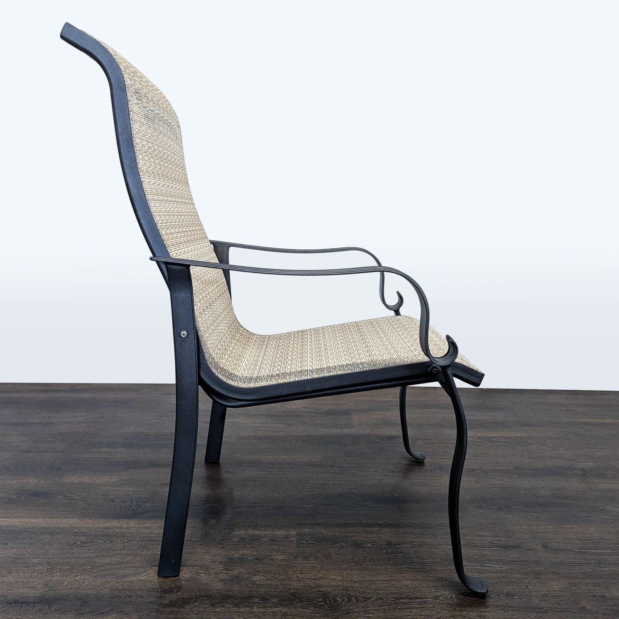 Set of 2 Outdoor Patio Chairs with Metal Frame and Mesh Seat - Thumbnail 4