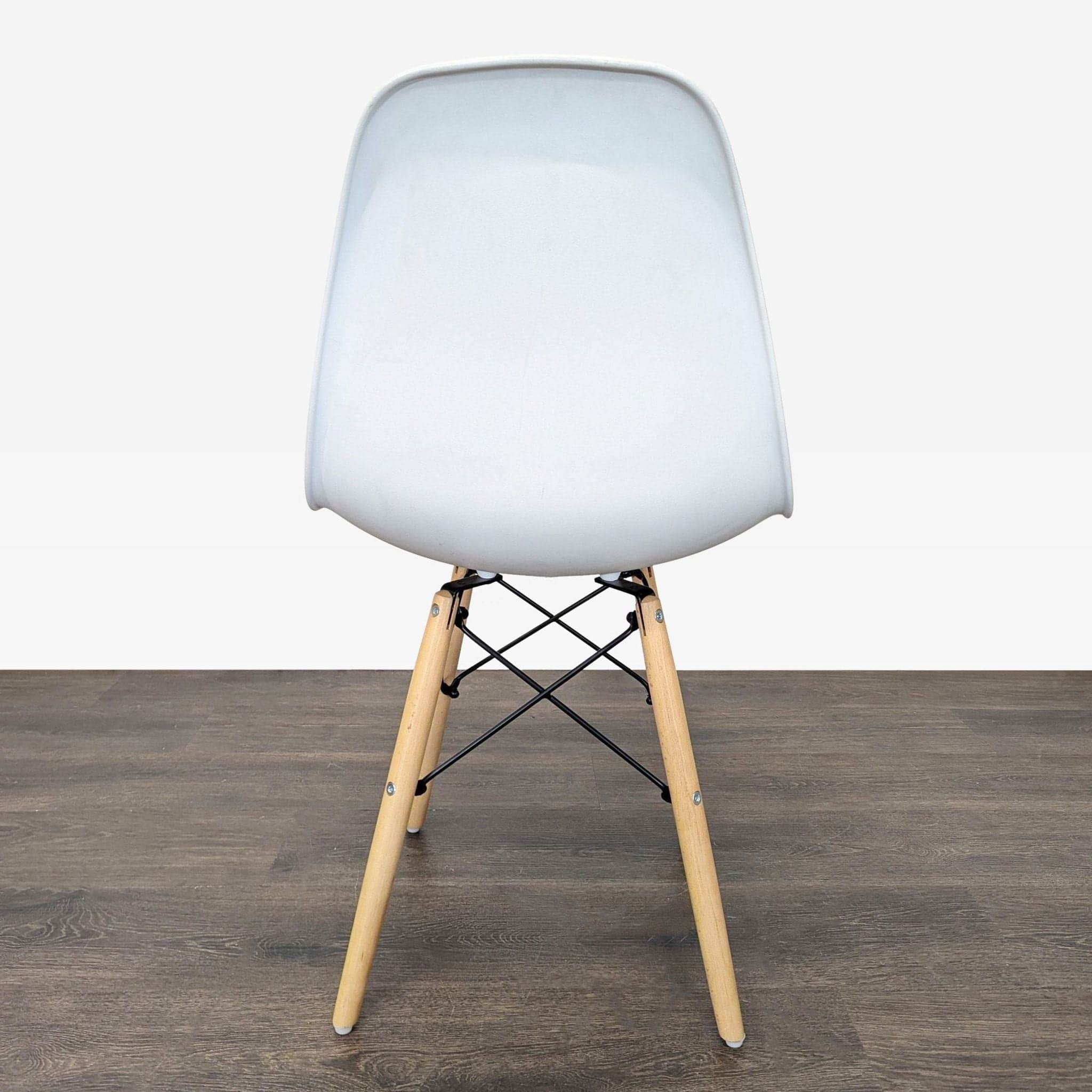 Set of Six Mid-Century Modern Dining Chairs - Thumbnail 2