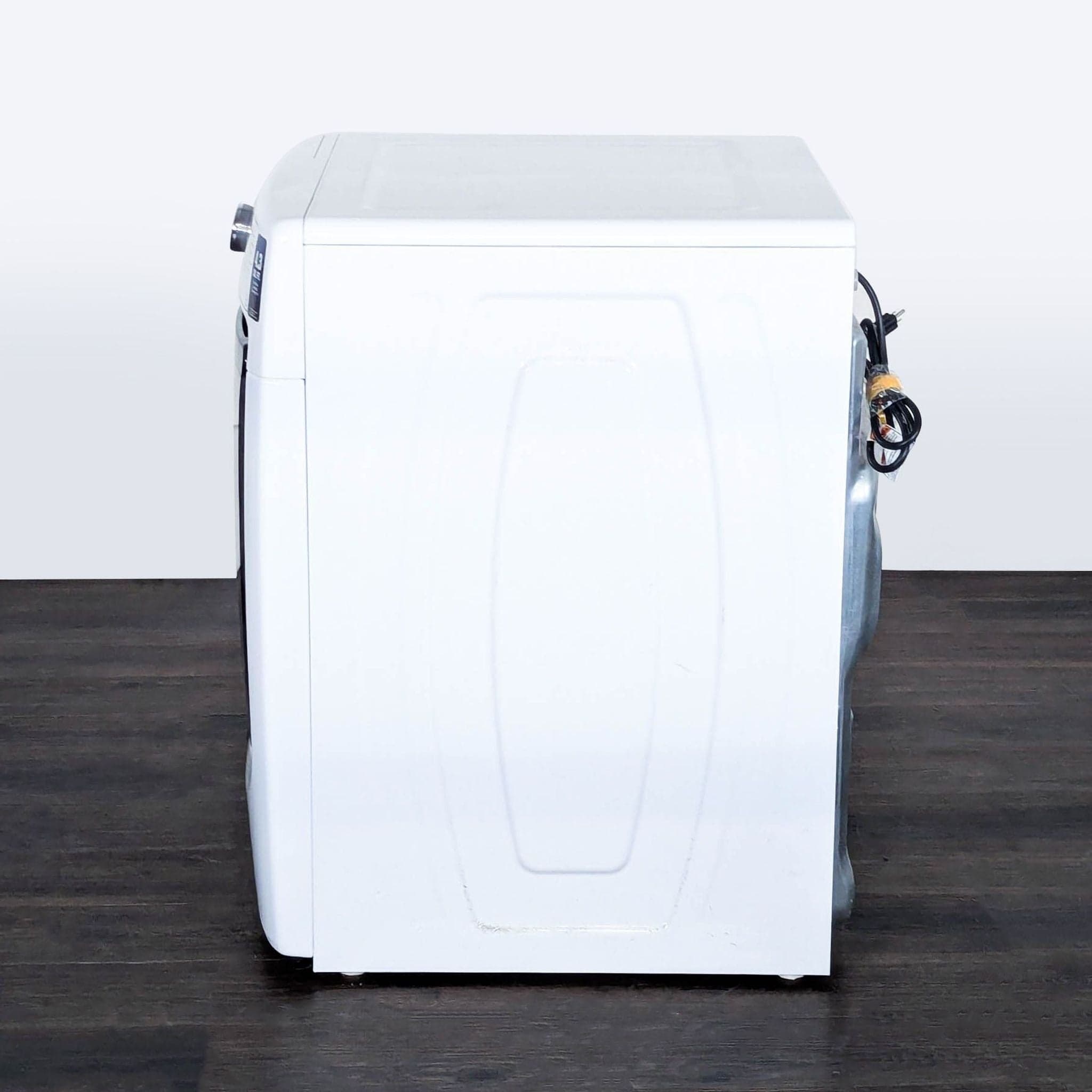 Maytag 4.3 cu. ft. Front Load Washer/Dryer Combo - White - Thumbnail 6