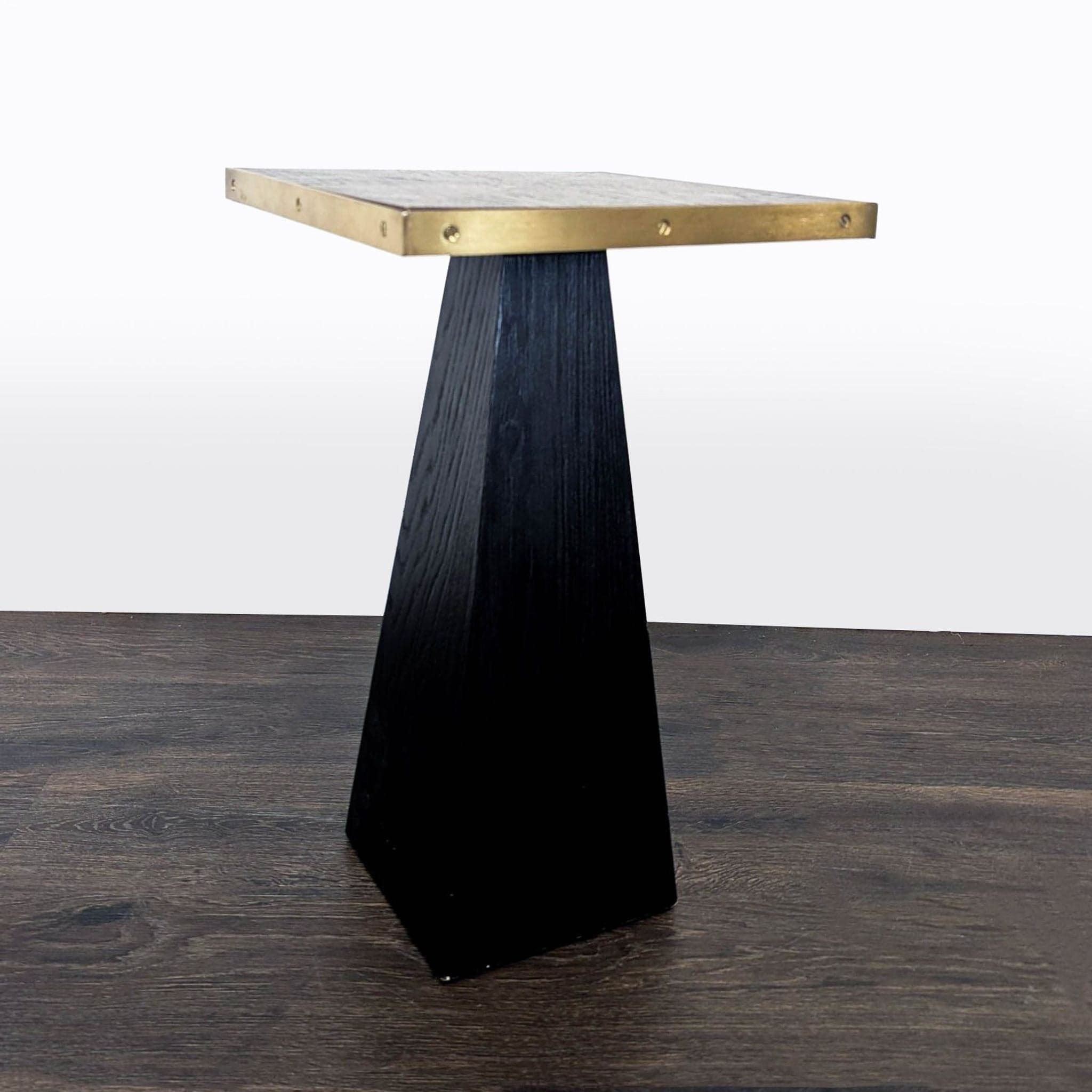 Southport End Table - Thumbnail 3