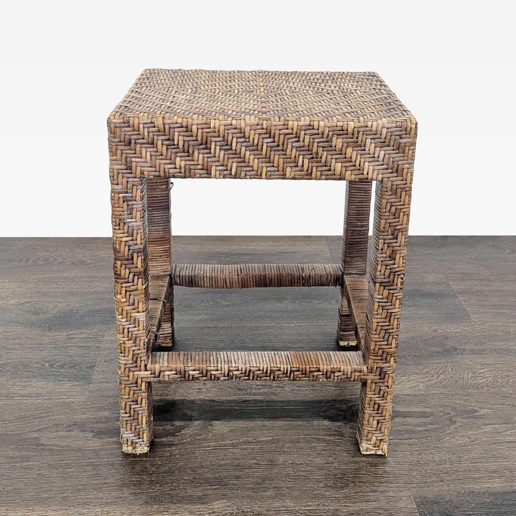 Small Wicker Stool - Thumbnail 4