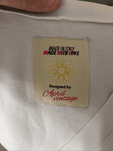 April Vintage Amuse Bouche Made in Italy V-Neck T-Shirt - Thumbnail 10