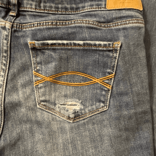 Ambercrombie & Fitch Women’s Distressed/Shaded SL Jeans - Thumbnail 5