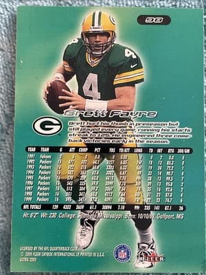 2000 Fleer Ultra - Brett Favre #98G Gold Medallion - Thumbnail 3