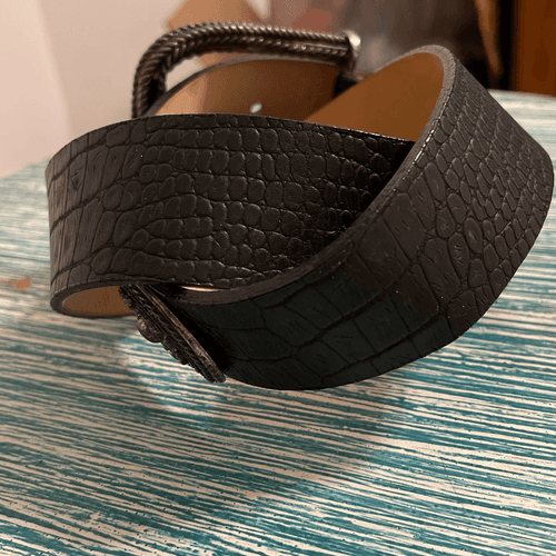 Streets Ahead Vintage Crock Embossed Leather/Aged Silver Medallion Belt - Thumbnail 4