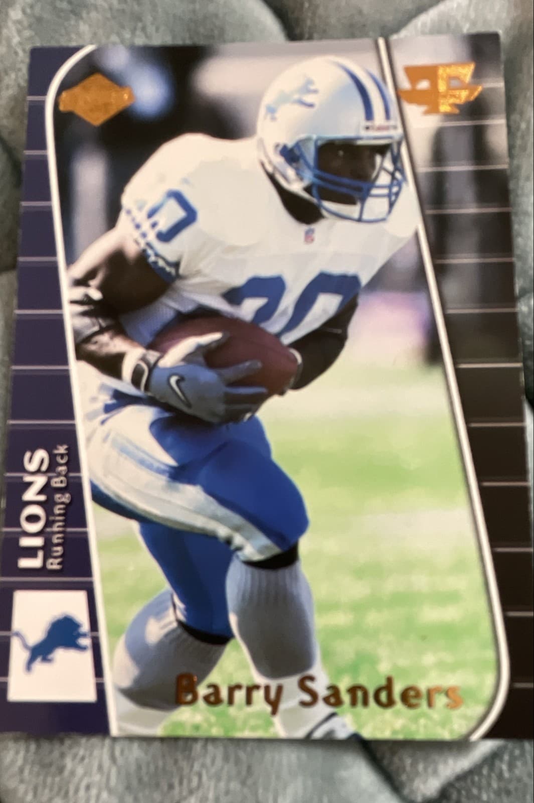 1999 Collector's Edge Triumph - Barry Sanders #T15 - Image 1