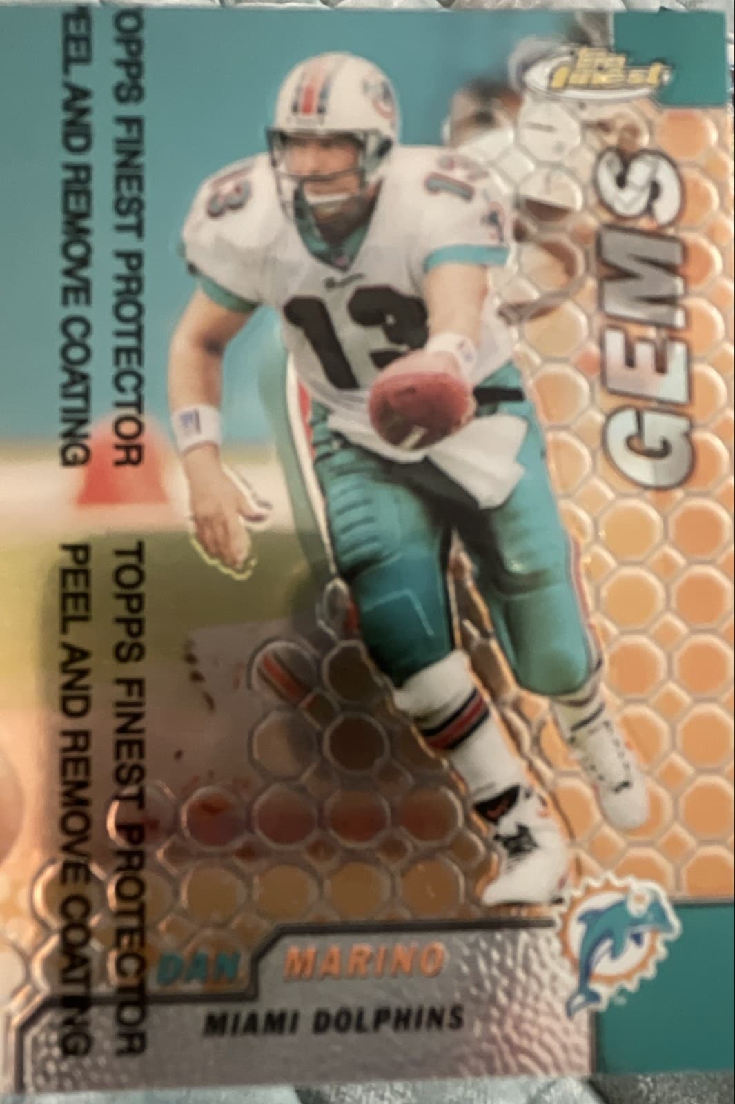 1999 Topps Finest - Gems Dan Marino #128 - Image 1