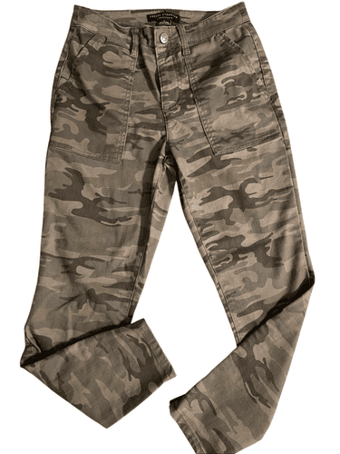 Social Standard by Sanctuary Women’s Logan Camo Cargo Pants size 2 - Image 1