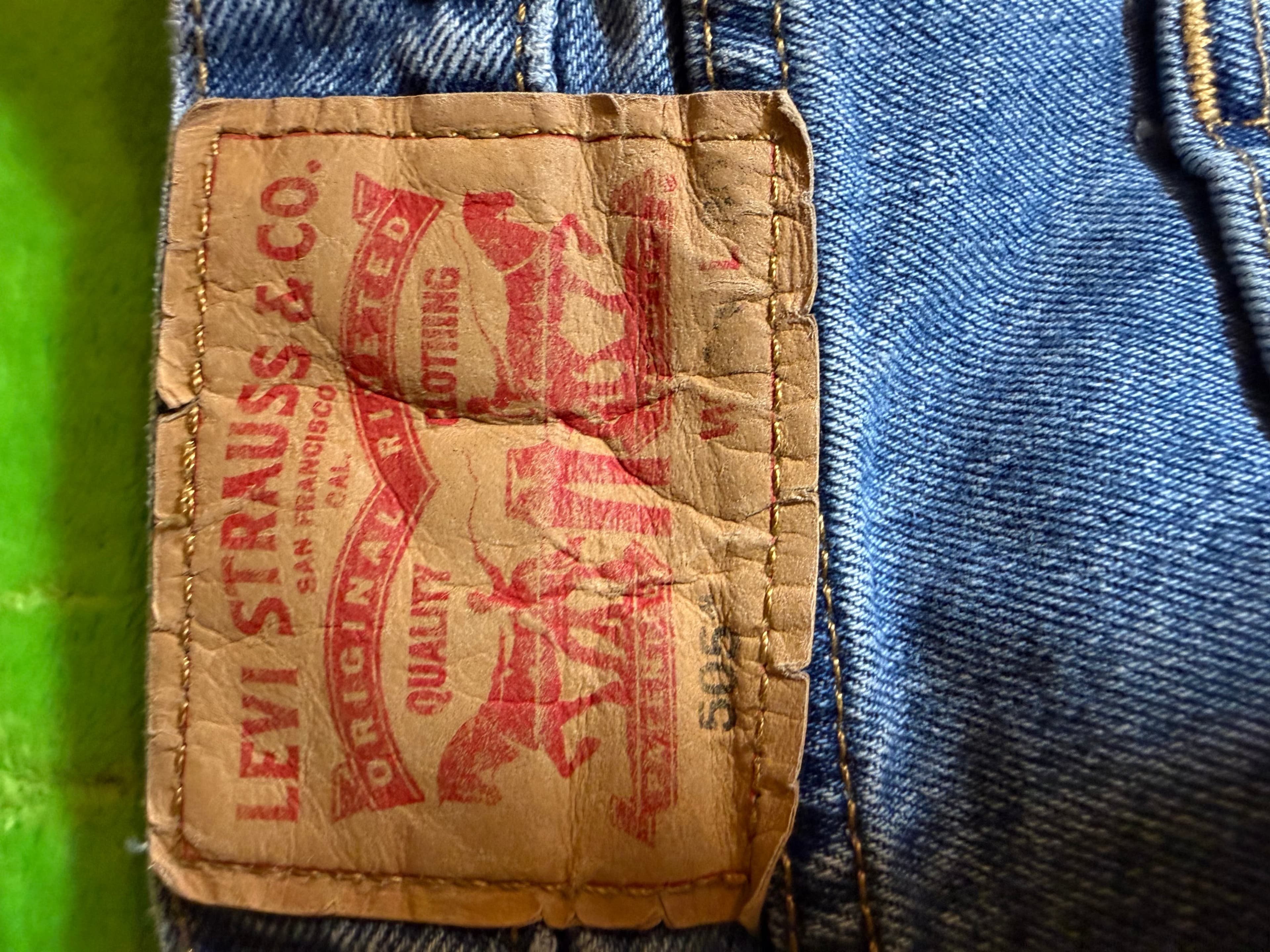 Levi's 505 Regular Fit Light Wash Jeans W44 L30 - Thumbnail 4