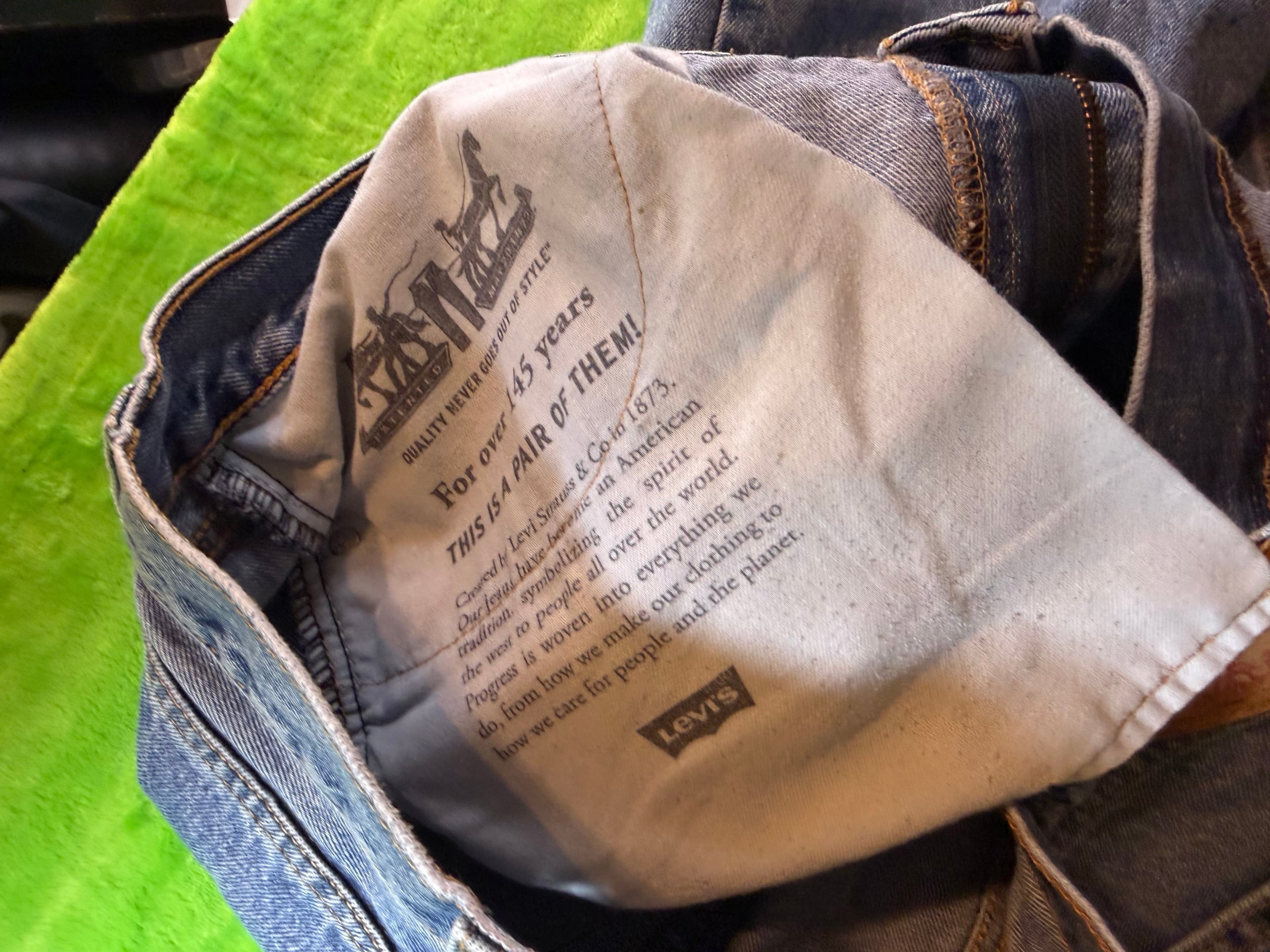 Levi's 505 Regular Fit Light Wash Jeans W44 L30 - Thumbnail 5