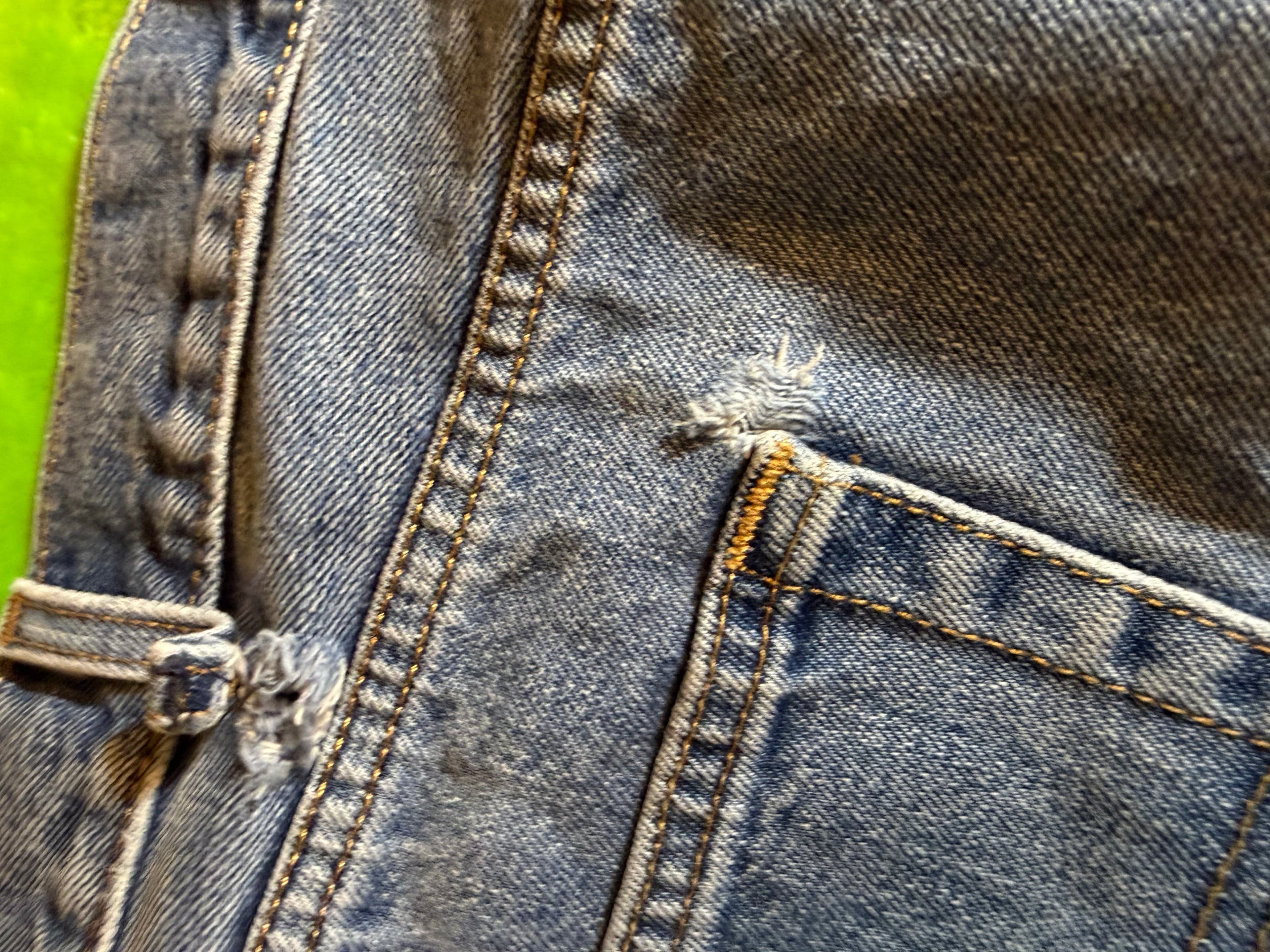 Levi's 505 Regular Fit Light Wash Jeans W44 L30 - Thumbnail 9