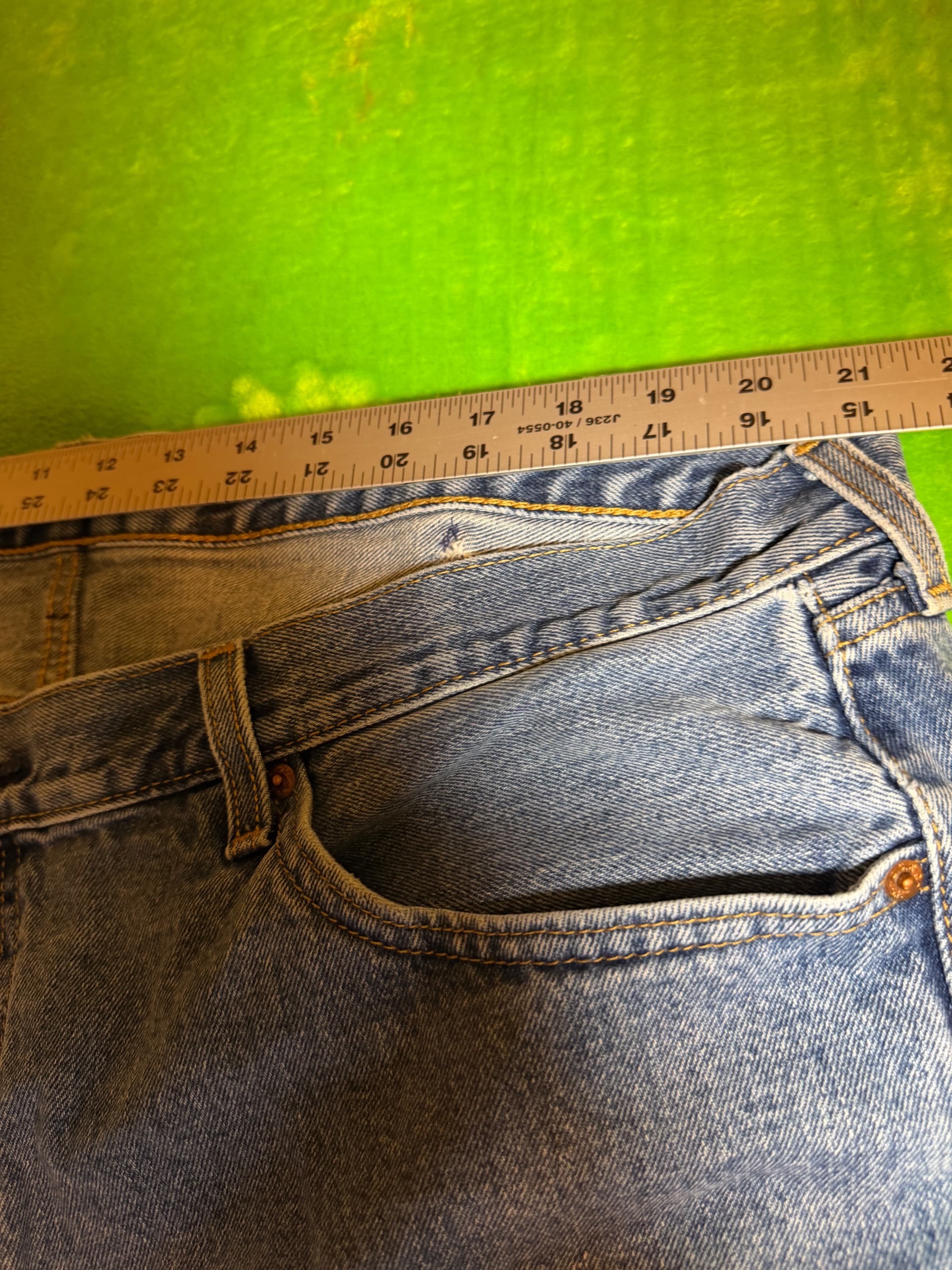 Levi's 505 Regular Fit Light Wash Jeans W44 L30 - Thumbnail 6
